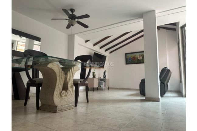 Casas, Venta en La Flora