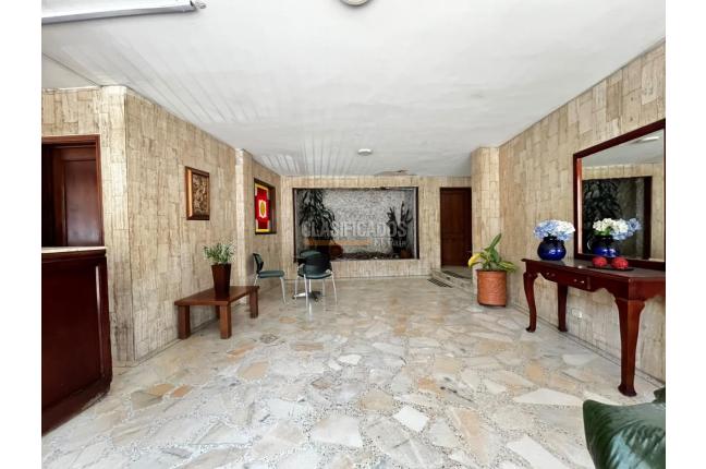 Apartamentos, Venta, Versalles - $350.000.000