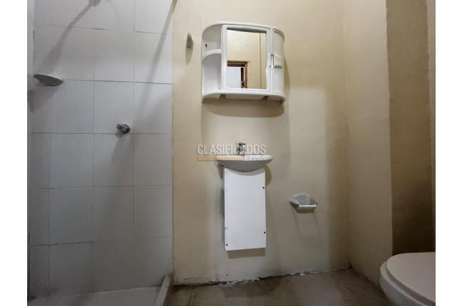 Apartaestudios, Alquiler, San Vicente - $1.000.000