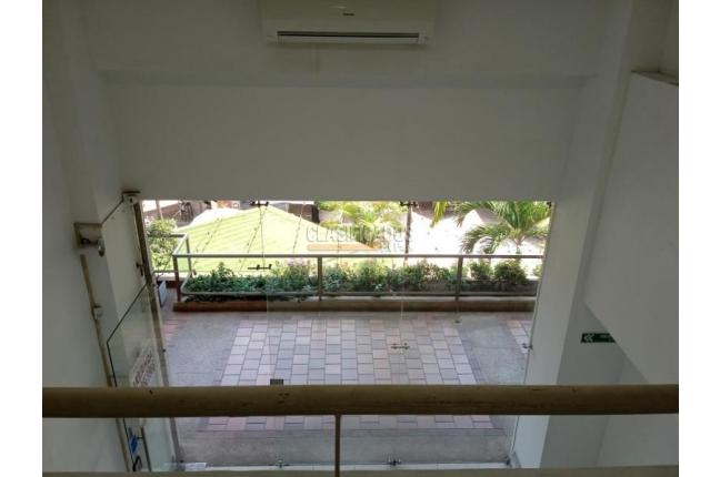 Locales y Bodegas, Alquiler, Multicentro - $4.300.000