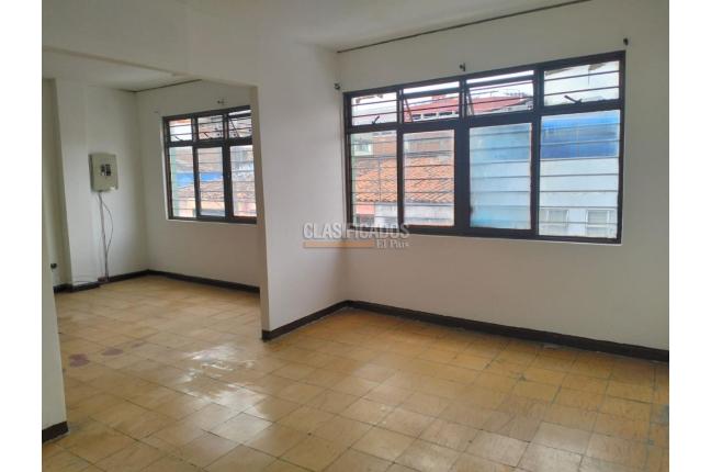 Locales y Bodegas, Alquiler, Sucre - $1.800.000