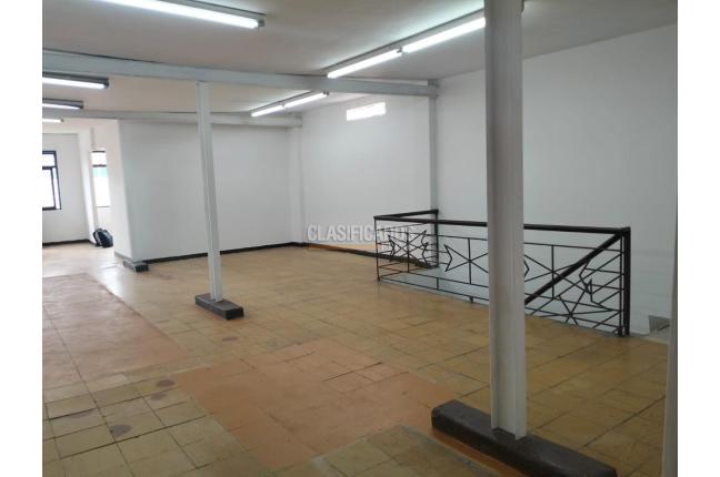 Locales y Bodegas, Alquiler, Sucre - $1.800.000