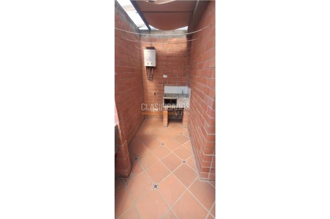 Apartaestudios, Alquiler, La Flora - $920.000