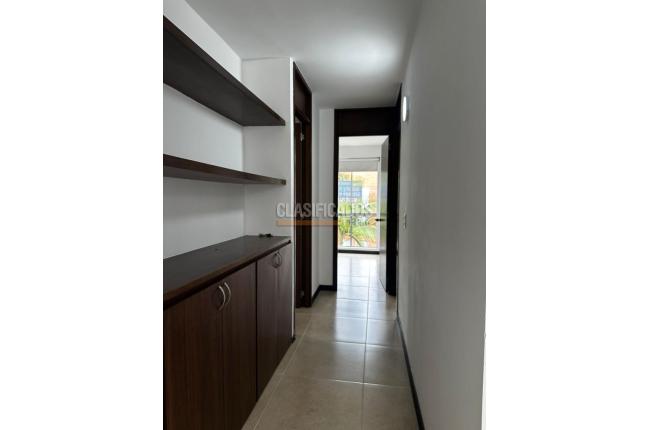 Apartamentos, Alquiler, La Hacienda - $2.100.000