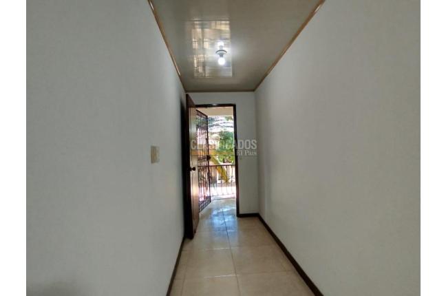Apartaestudios, Alquiler, La Flora - $1.400.000