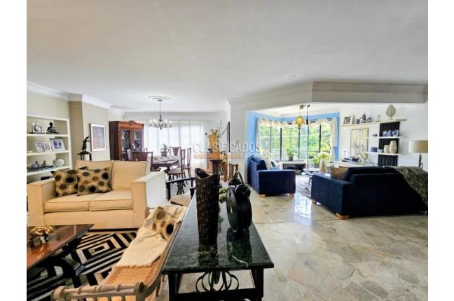 Apartamentos, Venta, Versalles - $980.000.000