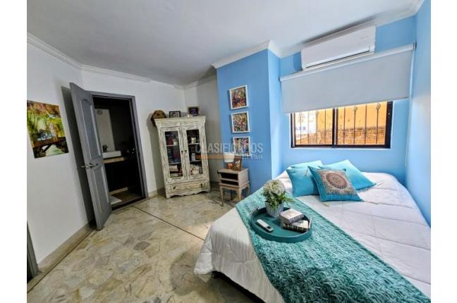 Apartamentos, Venta, Versalles - $980.000.000