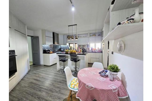 Apartamentos, Venta, Versalles - $980.000.000