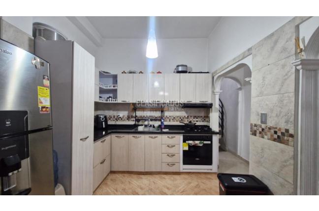 Casas, Venta, Salomia - $440.000.000