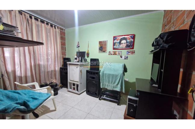 Casas, Venta, Salomia - $440.000.000