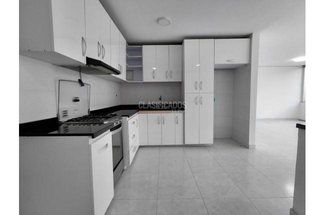Apartamentos, Alquiler, Versalles - $2.200.000