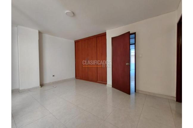 Apartamentos, Alquiler, Versalles - $2.200.000