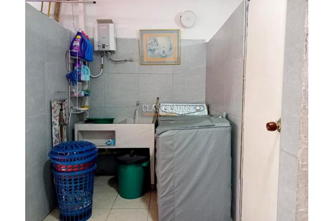 Casas, Venta, Municipal - $355.000.000