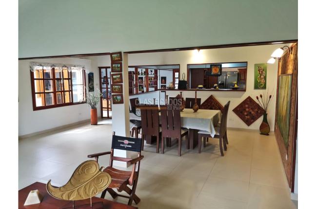 Casas, Venta, Ginebra - $950.000.000