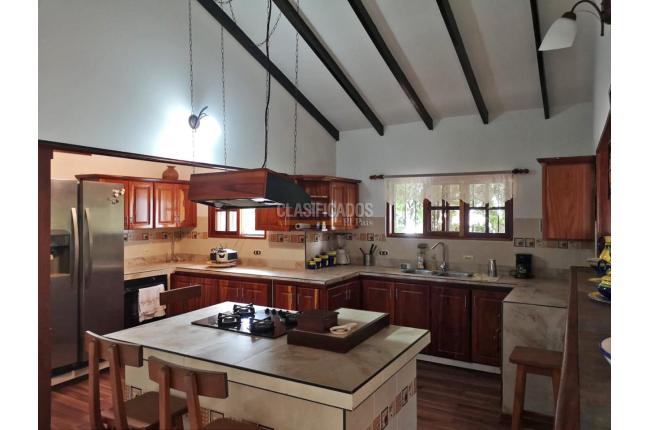 Casas, Venta, Ginebra - $950.000.000