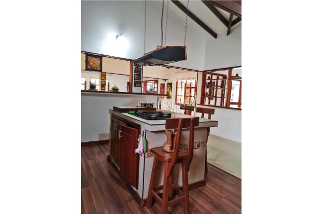 Casas, Venta, Ginebra - $950.000.000