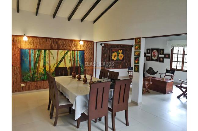 Casas, Venta, Ginebra - $950.000.000
