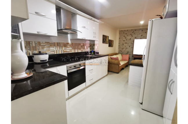 Casas, Venta, Caney - $700.000.000