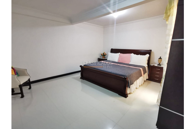 Casas, Venta, Caney - $700.000.000