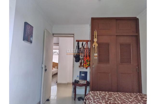 Casas, Venta, Santa Bárbara - $480.000.000