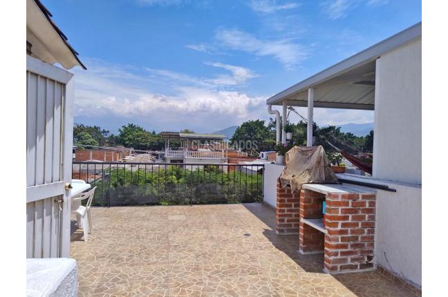 Casas, Venta, Santa Bárbara - $480.000.000
