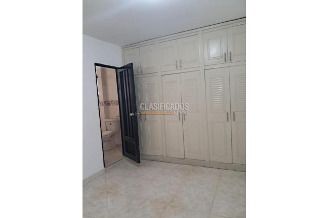 Apartamentos, Alquiler, Quintas de Salomia - $800.000