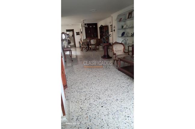 Apartamentos, Venta en Santa Mónica Residencial