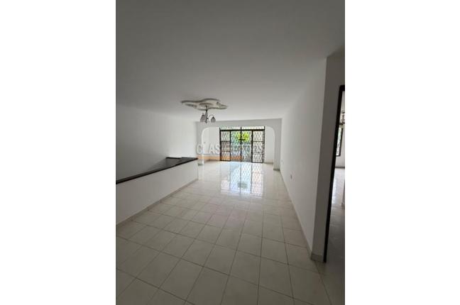 Apartamentos, Alquiler en Primero de Mayo