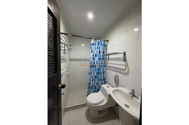 Apartamentos, Alquiler, Primero de Mayo - $2.900.000