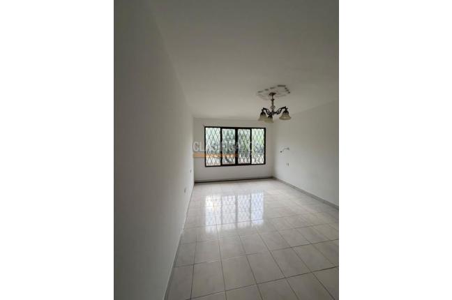 Apartamentos, Alquiler, Primero de Mayo - $2.900.000