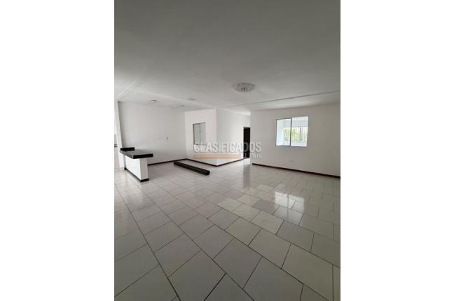 Apartamentos, Alquiler, Primero de Mayo - $2.900.000