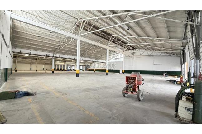 Locales y Bodegas, Alquiler, Salomia - $90.026.500