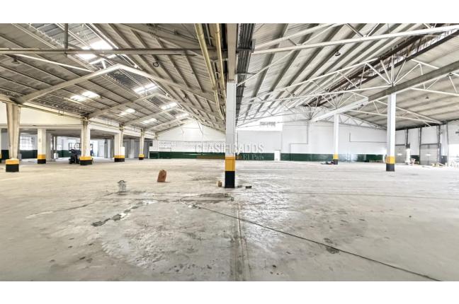 Locales y Bodegas, Alquiler, Salomia - $90.026.500