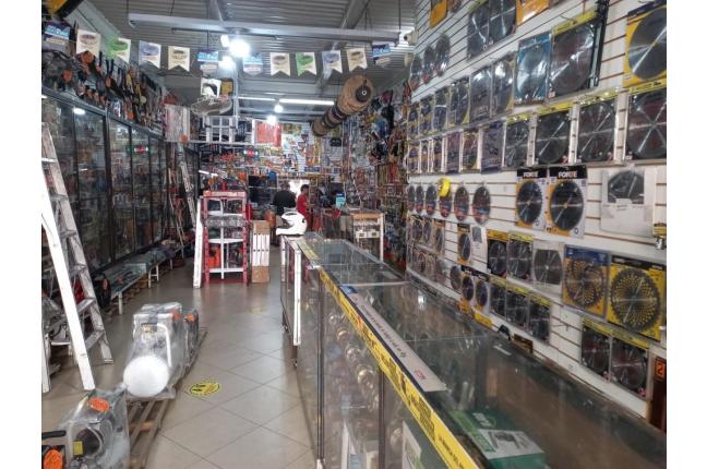 FERRETERIA EXCELENTE UBICACIÓN - Negocios Establecidos