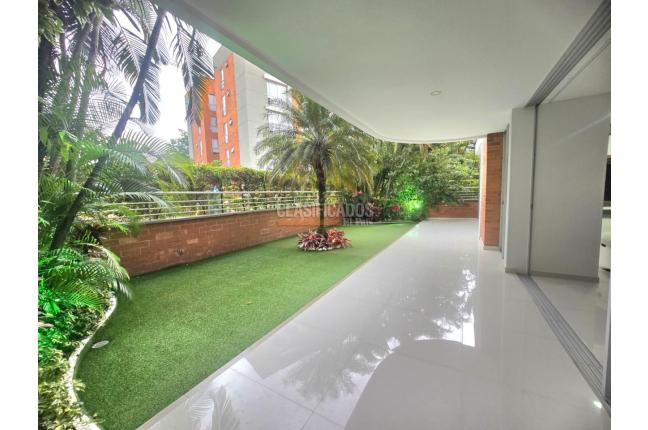 Apartamentos, Venta en Pance