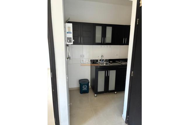 Apartaestudios, Alquiler en Ciudad Jardín
