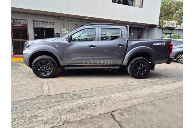 Nissan NP300 2025 - $138.990.000
