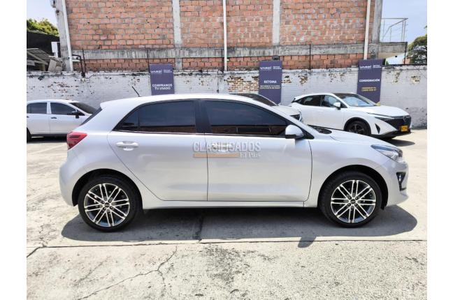 Kia Rio 2023 - $70.000.000