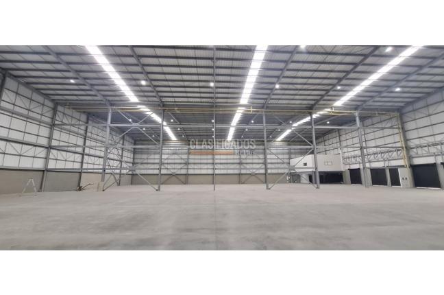 Locales y Bodegas, Alquiler, Arroyohondo - $74.000.000