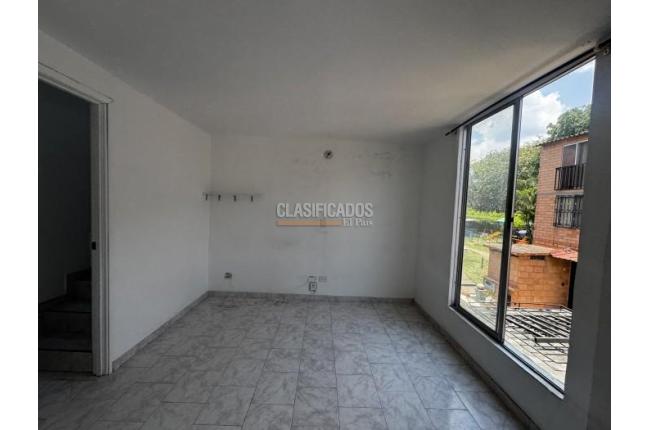 Casas, Venta en Ciudad 2.000