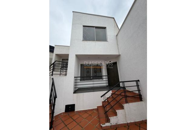 Casas, Venta en Santa Mónica Residencial