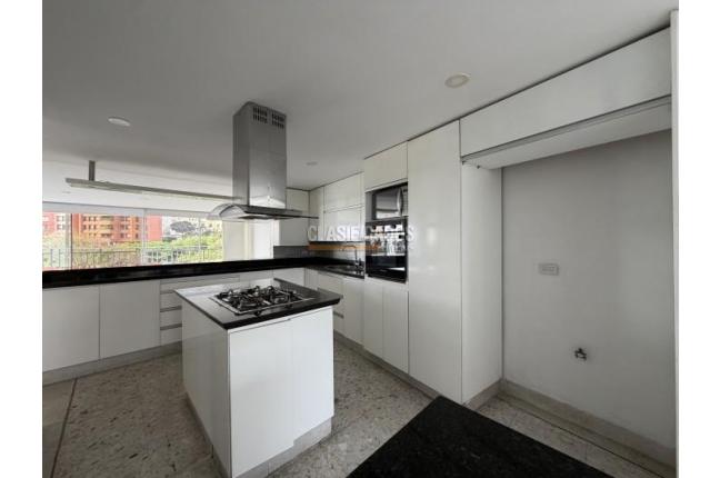 Apartamentos, Venta en Arboleda