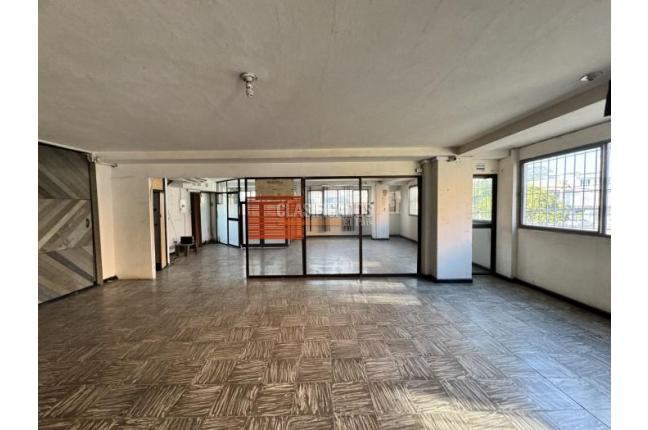Edificios, Venta, Uribe Uribe - $1.300.000.000