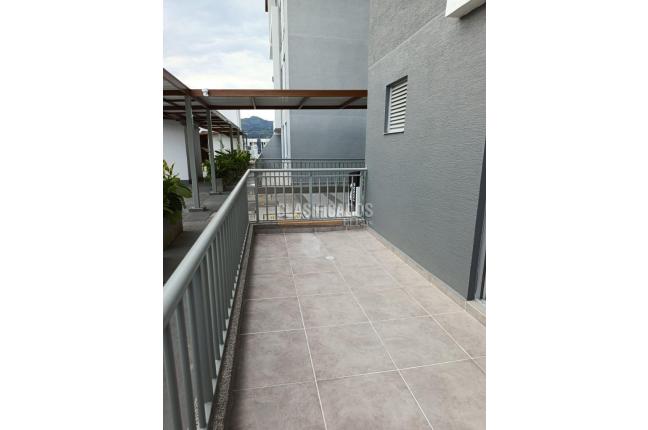 Apartaestudios, Alquiler, Dos Quebradas - $2.200.000