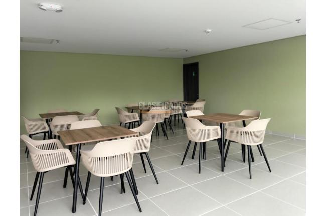 Apartaestudios, Alquiler, Dos Quebradas - $2.200.000