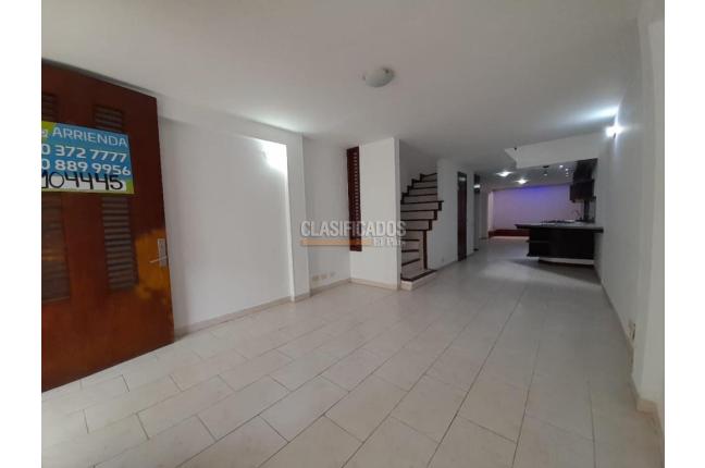 Casas, Alquiler, Calicanto - $2.900.000