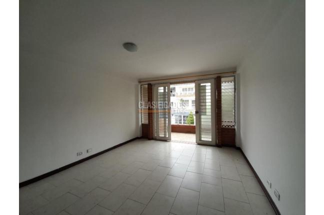 Casas, Alquiler, Calicanto - $2.900.000