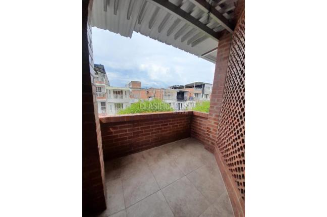 Casas, Alquiler, Calicanto - $2.900.000