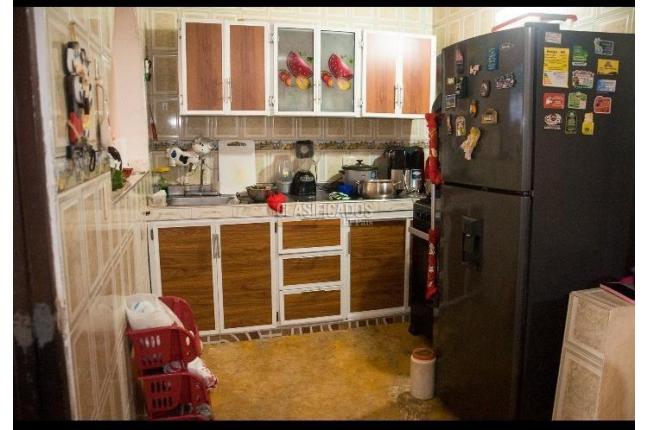 Casas, Venta, Alfonso López - $365.000.000