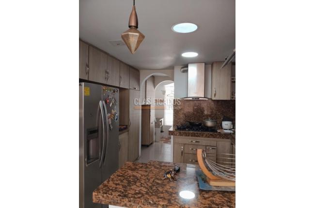 Casas, Venta, La Hacienda - $980.000.000